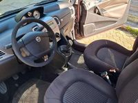 Usata Lancia Ypsilon 75 CV (55 kW) 2011 Lilla Utilitaria