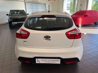 Usata Kia Rio Active 86 CV (63 kW) 2014 Other Berlina