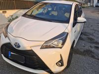 Usata Toyota Yaris Active 73 CV (53 kW) 2018 Bianco Berlina