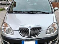 Usata Lancia Musa 75 CV (55 kW) 2004 Grigio Monovolume