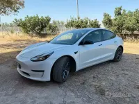 Usata Tesla Model 3 Long Range AWD 152 kW (208 CV) 2021 Bianco Berlina