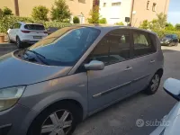 Usata Renault Scénic 120 CV (88 kW) 2005 Grigio Monovolume