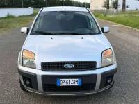 Usata Ford Fusion 80 CV (58 kW) 2008 Grigio Utilitaria