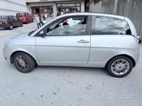 Usata Lancia Ypsilon 70 CV (51 kW) 2004 Grigio Utilitaria