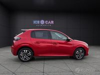 Usata Peugeot 208 Allure 101 CV (74 kW) 2022 Rosso Utilitaria