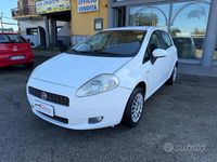 Usata Fiat Grande Punto Dynamic 77 CV (56 kW) 2009 Bianco Utilitaria