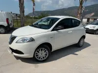 Usata Lancia Ypsilon 85 CV (62 kW) 2013 Bianco Utilitaria