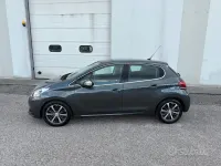 Usata Peugeot 208 Allure 75 CV (55 kW) 2017 Grigio Utilitaria