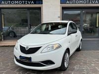 Usata Lancia Ypsilon Silver 69 CV (50 kW) 2016 Bianco Utilitaria