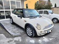 Usata Mini Cooper 115 CV (84 kW) 2003 Beige Utilitaria
