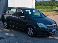 Usata Opel Zafira Cosmo 110 CV (80 kW) 2009 Grigio Monovolume