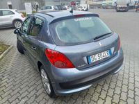 usata Peugeot 207 5p 1.4 hdi One-Line