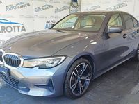 Usata BMW 318 Sport Line 150 CV (110 kW) 2019 Grigio Berlina