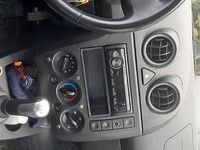 Usata Ford Fiesta 68 CV (50 kW) 2002 Grigio Berlina