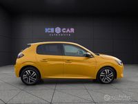 Usata Peugeot 208 Allure 101 CV (74 kW) 2022 Giallo Utilitaria