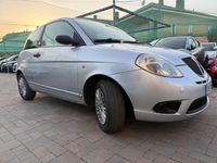 Usata Lancia Ypsilon 77 CV (56 kW) 2009 Argento Utilitaria