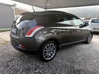 Usata Lancia Delta 150 CV (110 kW) 2008 Grigio Utilitaria