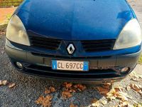 Usata Renault Clio II 54 CV (39 kW) 2004 Blu Berlina