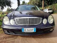 Usata Mercedes E280 Classic 177 CV (130 kW) 2007 Blu/azzurro Berlina