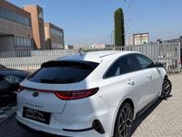 Begagnad Kia ProCeed GT-Line 136 HK (100 kW) 2019 Vit Kombi