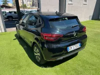 Usado Renault Clio V Equilibre 91 HP (66 kW) 2023 Preto Sedan