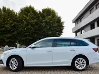 Usata Skoda Octavia Executive 116 CV (85 kW) 2021 Bianco Station wagon