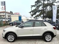 Usata VW T-Roc Life 110 CV (80 kW) 2023 Ascot gray SUV