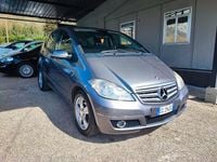Usata Mercedes A180 Avantgarde 108 CV (79 kW) 2011 Grigio Berlina