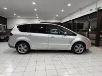 Usata Ford S-MAX Titanium 140 CV (102 kW) 2008 Grigio Monovolume