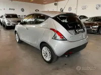Usata Lancia Ypsilon Gold 85 CV (62 kW) 2014 Grigio Utilitaria