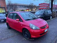 Usata Honda Jazz S 77 CV (56 kW) 2005 Rosso Utilitaria