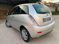 Usata Lancia Ypsilon 75 CV (55 kW) 2009 Argento Utilitaria