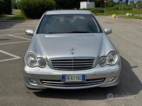 Usata Mercedes C270 Avantgarde 170 CV (125 kW) 2004 Giallo Berlina