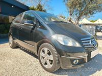 Usata Mercedes A180 Avantgarde 109 CV (80 kW) 2012 Nero Berlina