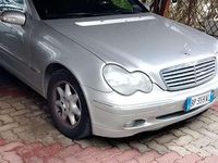 Usata Mercedes C220 Avantgarde 143 CV (105 kW) 2001 Berlina