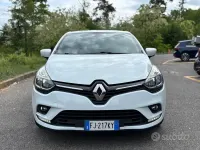 Usado Renault Clio IV Zen 73 CV (53 kW) 2017 Blanco Berlina