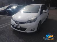 Usata Toyota Yaris Active 69 CV (50 kW) 2014 Bianco Utilitaria