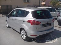 Usata Ford B-MAX Titanium 75 CV (55 kW) 2017 Grigio Monovolume