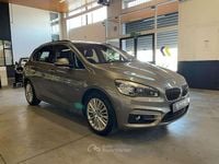 Usata BMW 218 Active Tourer Luxury Line 150 CV (110 kW) 2015 Argento Monovolume
