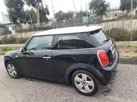 Usata Mini Cooper D 95 CV (69 kW) 2015 Nero Utilitaria