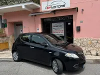 Usata Lancia Ypsilon Platinum 69 CV (50 kW) 2015 Nero Utilitaria