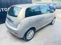 Usata Lancia Ypsilon 60 CV (44 kW) 2007 Grigio Utilitaria
