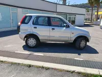 Usata Daihatsu Terios 86 CV (63 kW) 2000 Argento SUV