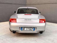 Usata Porsche 911 Carrera 300 CV (220 kW) 1998 Argento Coupé