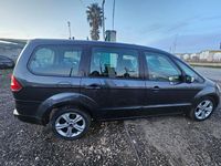 Usata Ford Galaxy Ghia 125 CV (91 kW) 2007 Grigio Monovolume