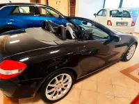 Usata Mercedes SLK200 163 CV (119 kW) 2006 Nero Cabrio