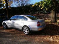 Usata VW Passat 150 CV (110 kW) 2001 Grigio Berlina
