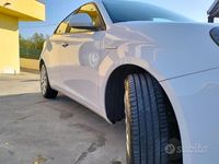 Usata Alfa Romeo Giulietta Exclusive 120 CV (88 kW) 2016 Bianco Utilitaria