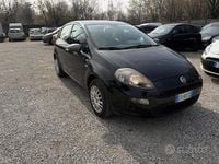 Usata Fiat Punto Lounge 69 CV (50 kW) 2015 Nero Utilitaria
