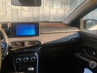 Usata Dacia Jogger Extreme 101 CV (74 kW) 2022 Grigio Monovolume
